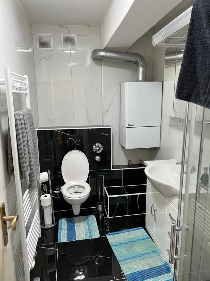 Wunderschoene Ferienwohnung In Solingen-Mitte ภายนอก รูปภาพ